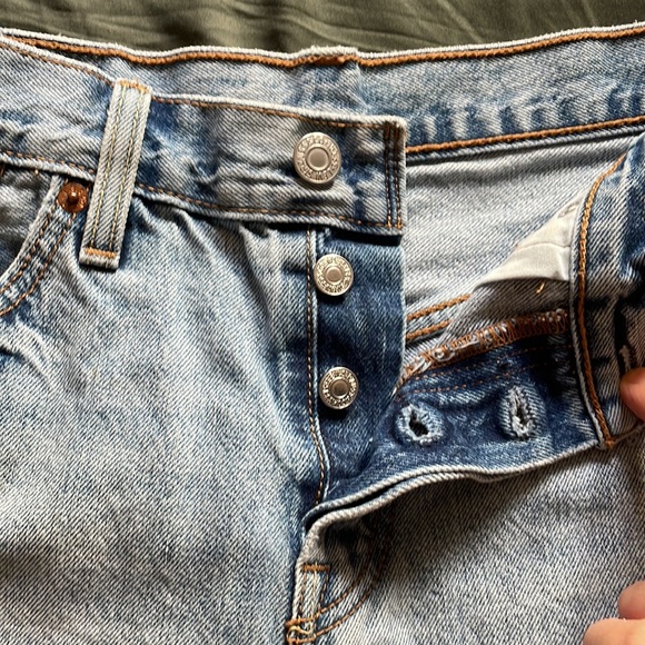 Levi 501 shorts w25 - Picture 3 of 6